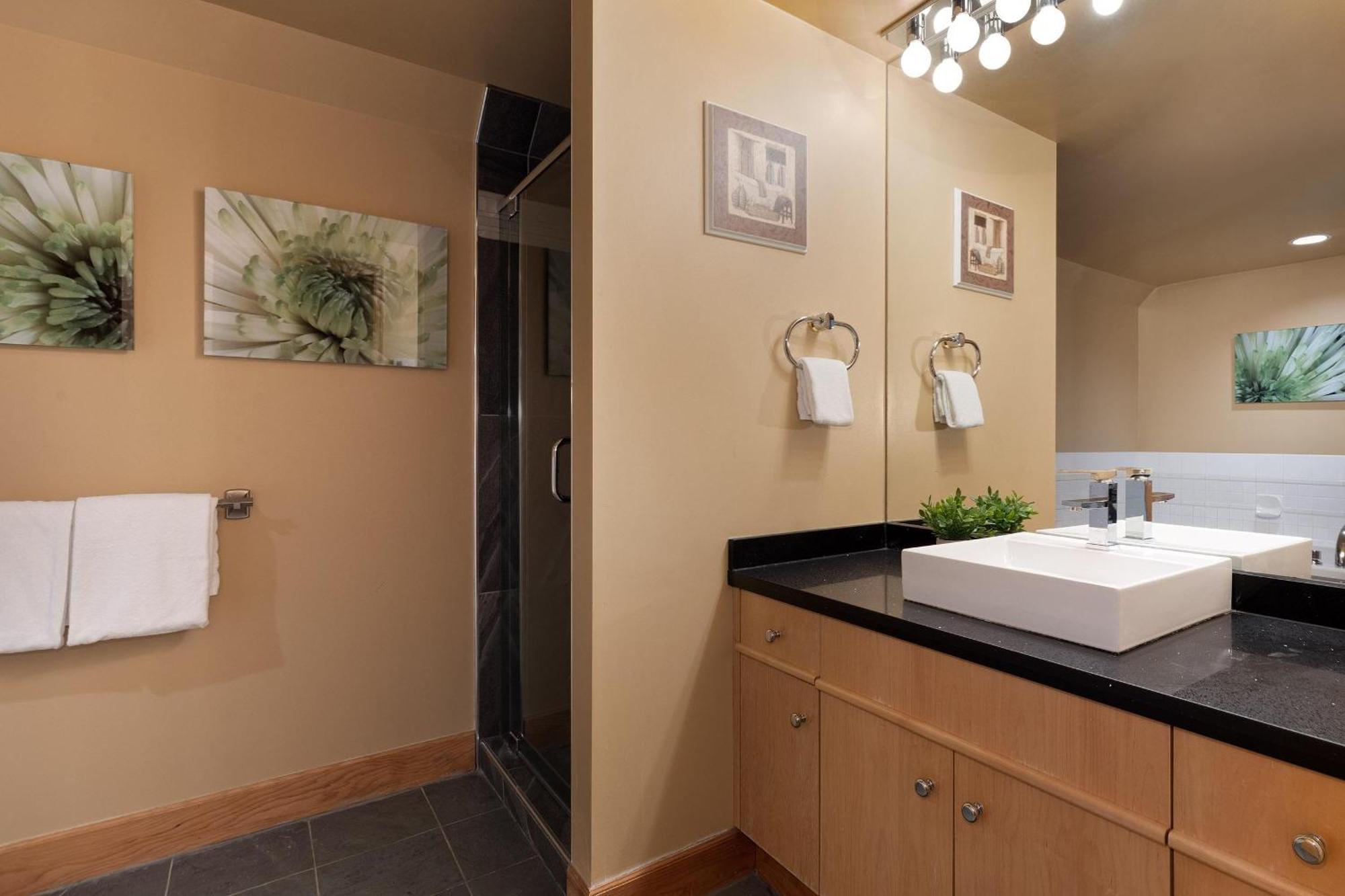 Alpine Greens 8 | Bright Townhome Near Blackcomb, Walk Or Shuttle To Skiing, Secure Parking Whistler Eksteriør bilde