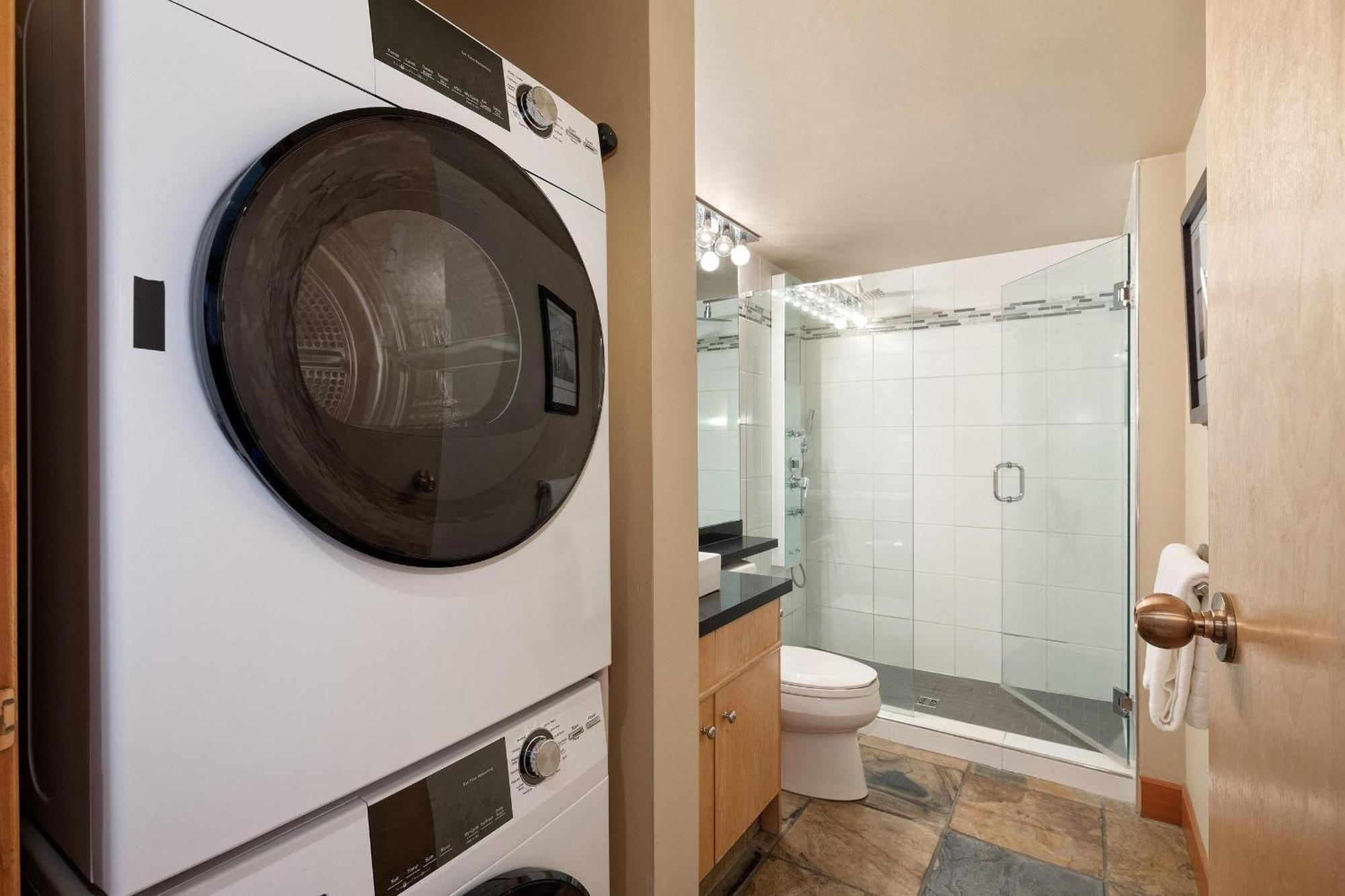 Alpine Greens 8 | Bright Townhome Near Blackcomb, Walk Or Shuttle To Skiing, Secure Parking Whistler Eksteriør bilde
